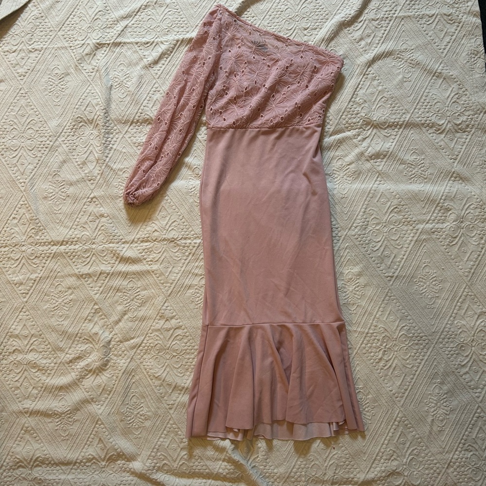 Lace pink midi dress